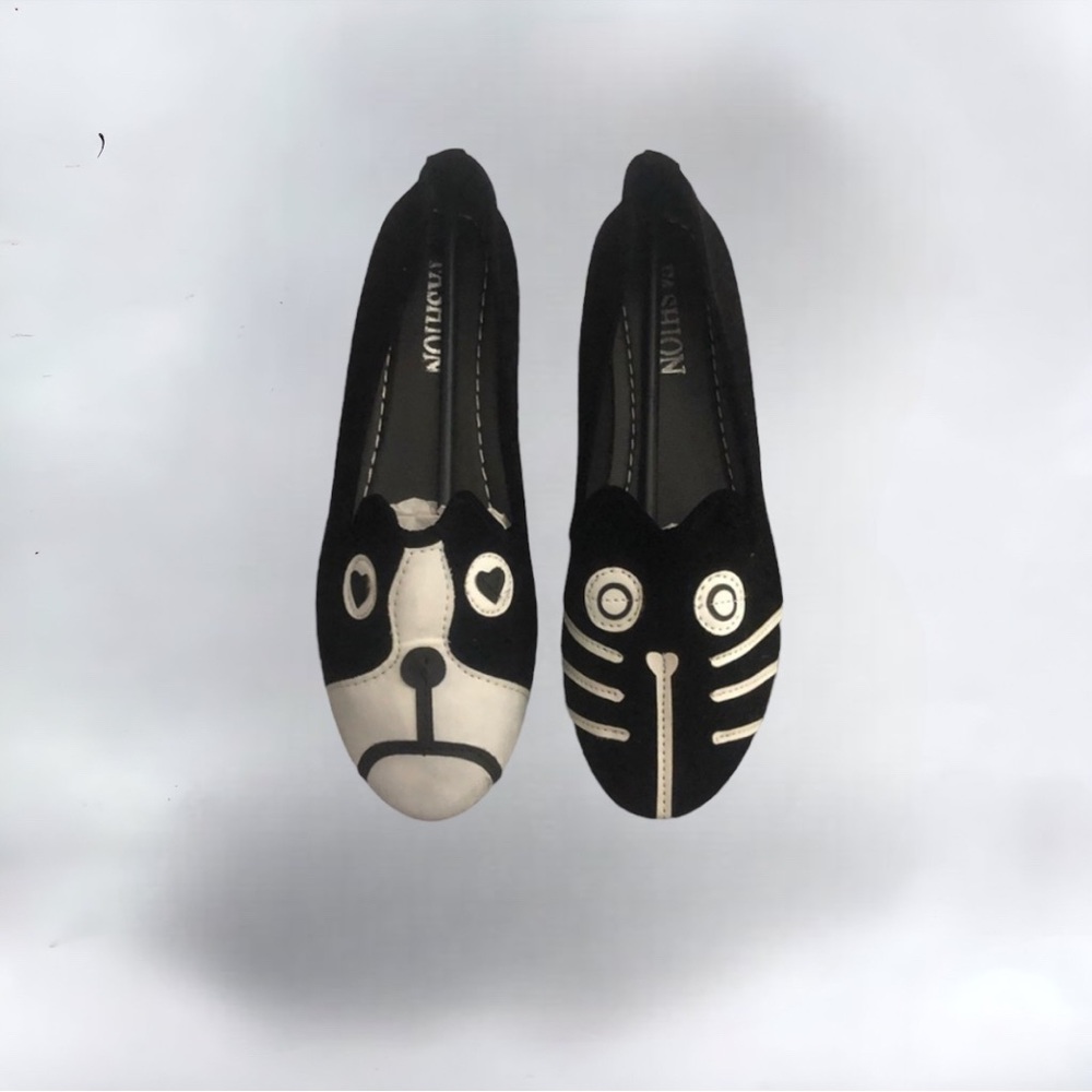 Adorable puppy and kitten flats.